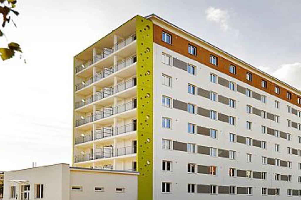 Moderny Apartman S Parkovanim Bratislava Exteriér fotografie