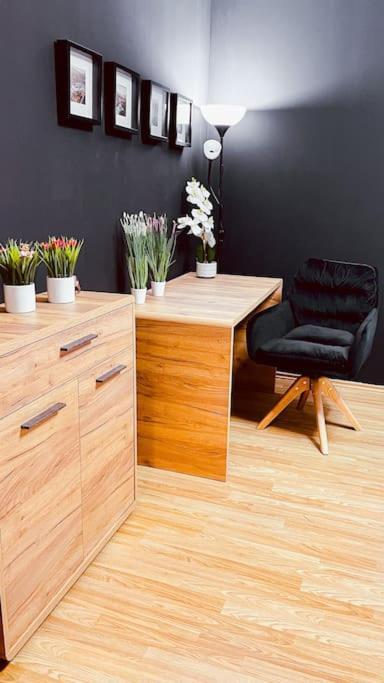 Moderny Apartman S Parkovanim Bratislava Exteriér fotografie
