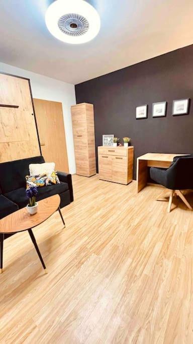 Moderny Apartman S Parkovanim Bratislava Exteriér fotografie