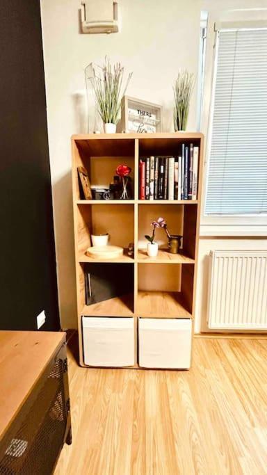 Moderny Apartman S Parkovanim Bratislava Exteriér fotografie